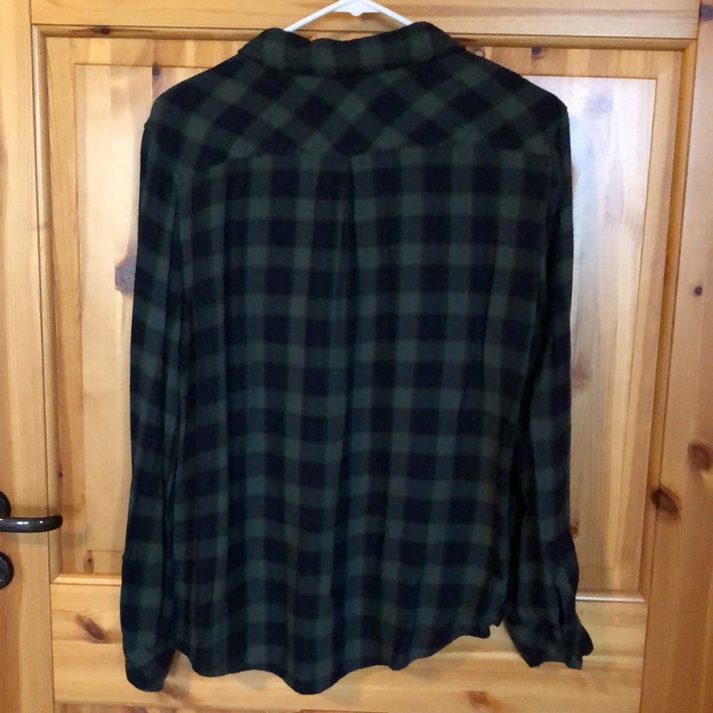 Button down top - Picture 2 of 3